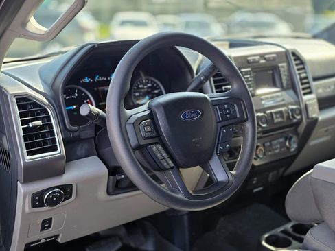 Used 2017 Ford F250 XLT w/ XLT Value Package image 15