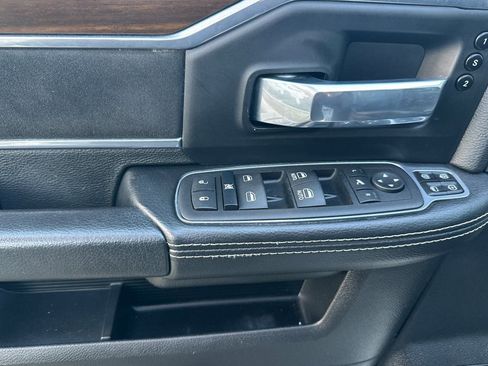 Used 2024 RAM 2500 Laramie image 12