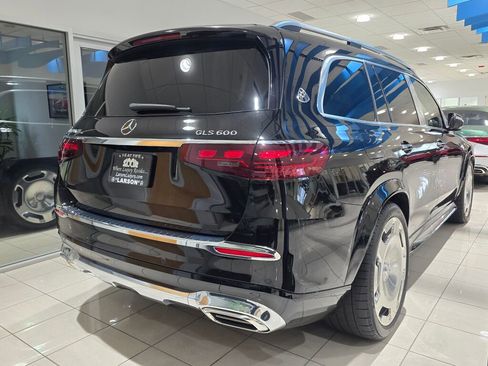 Used 2025 Mercedes-Benz Maybach GLS 600 4MATIC image 5