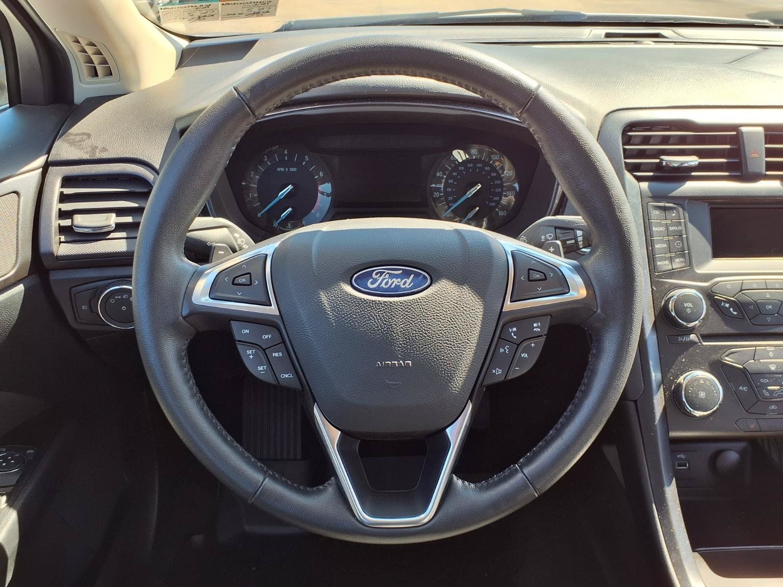 Used 2018 Ford Fusion SE w/ Equipment Group 201A FWD image 11