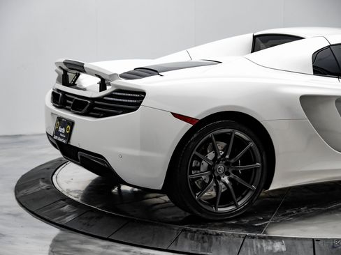 Used 2013 McLaren MP4-12C Spider image 22