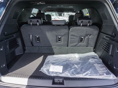 New 2026 Chevrolet Traverse LT FWD image 24