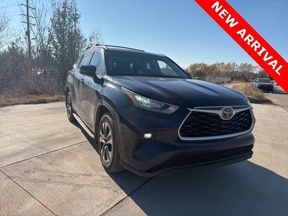 Used 2020 Toyota Highlander XLE