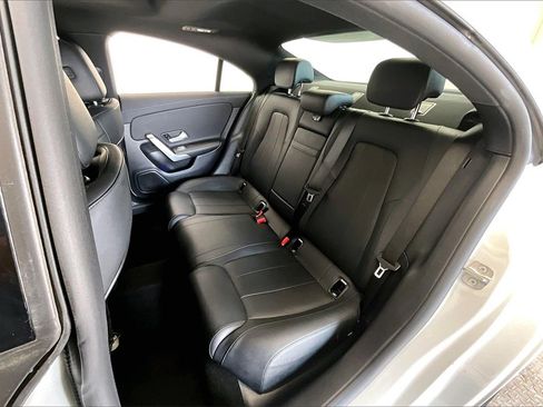 Used 2023 Mercedes-Benz CLA 250 4MATIC image 27