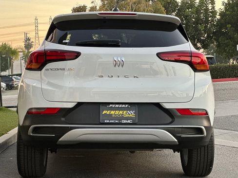 Used 2024 Buick Encore GX Preferred image 5