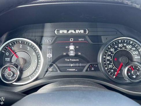 Used 2025 RAM 1500 Big Horn AWD/4WD image 24