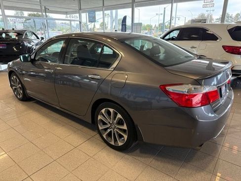 Used 2015 Honda Accord Sport image 5