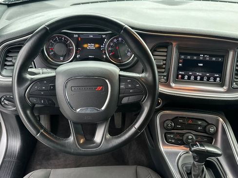 Used 2018 Dodge Challenger SXT image 14