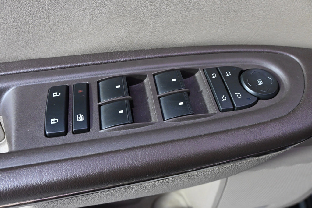 Used 2016 GMC Acadia Denali AWD/4WD image 24