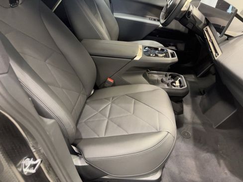 Used 2025 BMW iX xDrive50 w/ Sport Package image 24