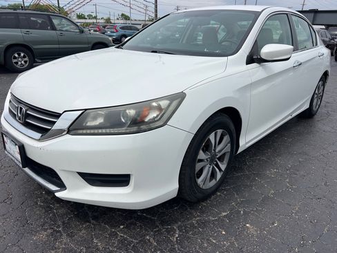 Used 2013 Honda Accord LX image 3