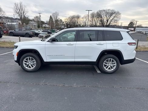 New 2025 Jeep Grand Cherokee L Laredo image 4