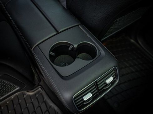 Used 2022 Mercedes-Benz GLS 450 4MATIC image 47