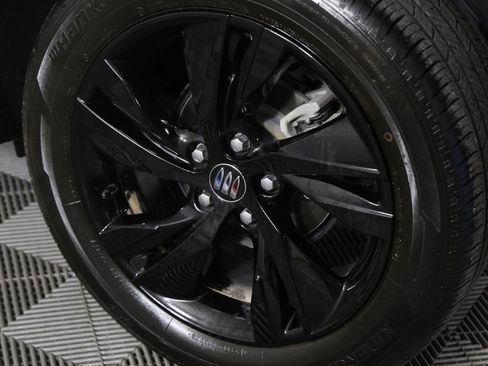 Certified 2024 Buick Encore GX Sport Touring image 7