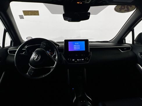 Used 2024 Toyota Corolla Cross XSE image 29