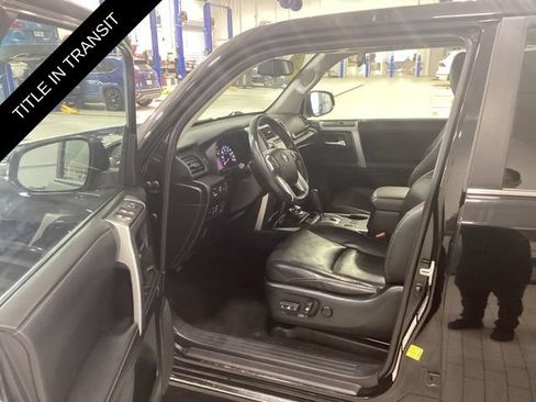 Used 2016 Toyota 4Runner Limited AWD/4WD image 10