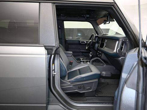 Used 2024 Ford Bronco Outer Banks image 27