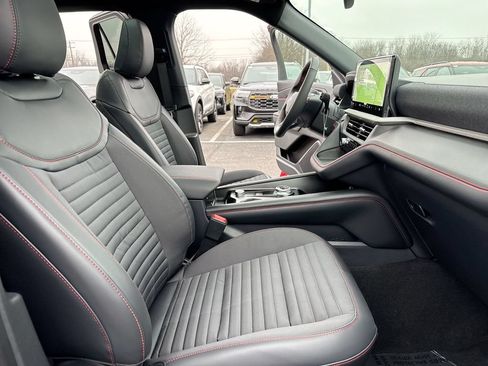 New 2026 Ford Explorer ST-Line w/ ST-Line Street Pack AWD/4WD image 23
