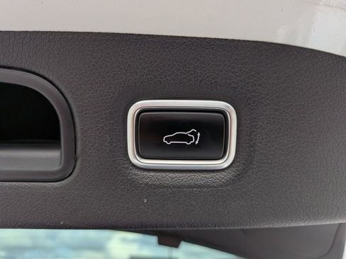 Used 2019 Kia Stinger GT2 AWD/4WD image 31