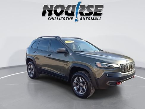 Used 2019 Jeep Cherokee Trailhawk image 2