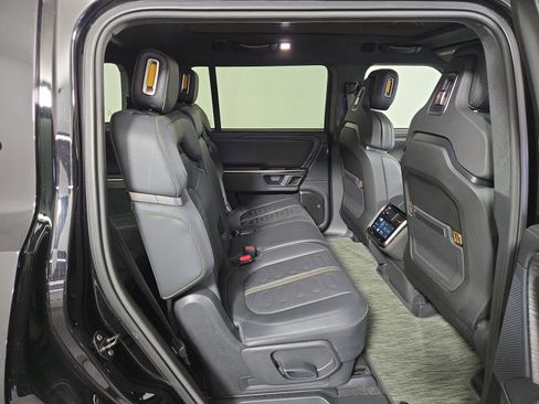Used 2023 Rivian R1S Adventure AWD/4WD image 23