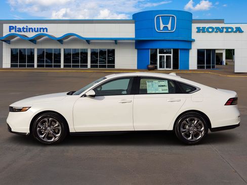 New 2025 Honda Accord EX-L image 3