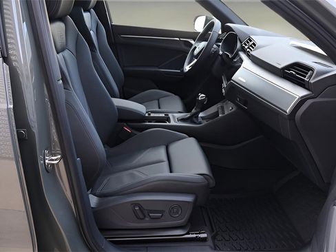 Used 2025 Audi Q3 2.0T Premium w/ Convenience Package image 15