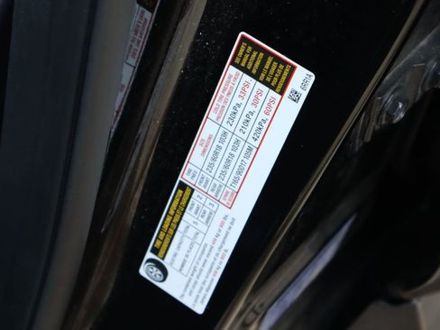 Used 2023 Nissan Rogue SV AWD/4WD image 29