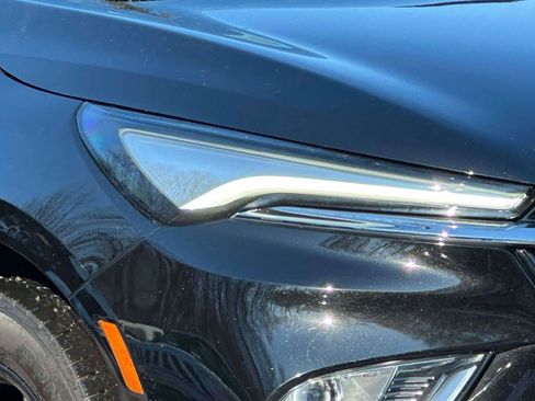 Used 2024 Buick Enclave Essence w/ Experience Buick Package image 8