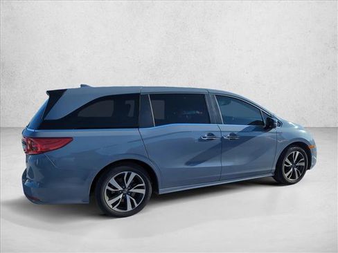Used 2024 Honda Odyssey Touring image 4