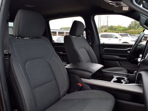 Used 2024 RAM 1500 Big Horn AWD/4WD image 23