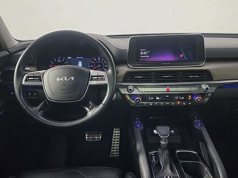 Used 2022 Kia Telluride SX w/ SX Prestige Package image 21
