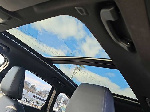 Used 2025 BMW X1 xDrive28i image 15