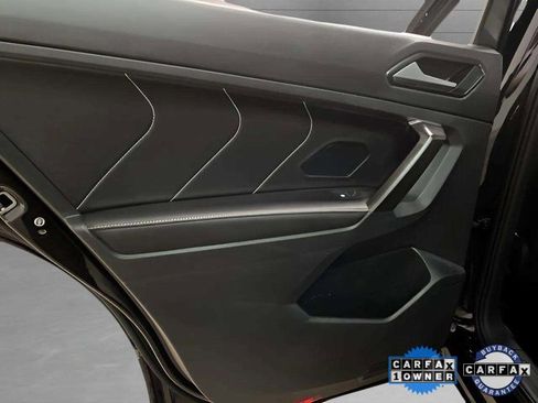 Used 2024 Volkswagen Tiguan SEL R-Line image 71