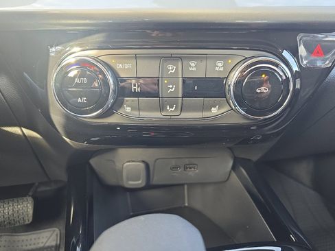 New 2026 Chevrolet Trax LT w/ Driver Confidence Package image 16