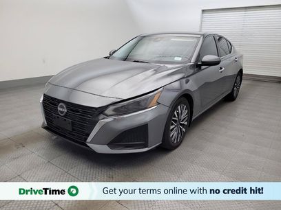 Used 2023 Nissan Altima 2.5 SV w/ SV Premium Package