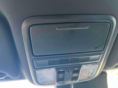 Used 2023 Honda Passport EX-L image 9