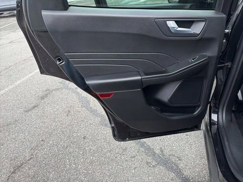 Used 2025 Ford Escape ST-Line image 15