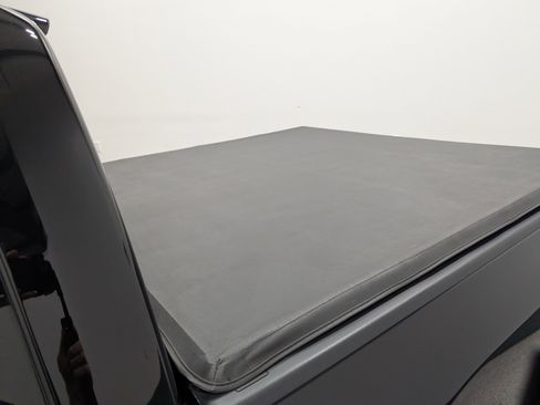 Used 2021 Nissan Titan S w/ S Utility Package image 10