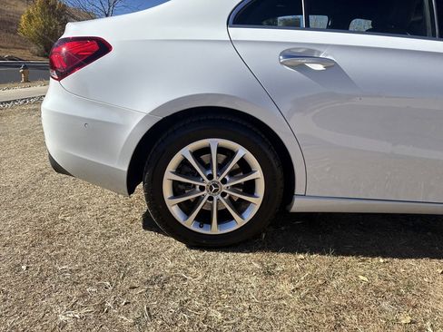 Used 2019 Mercedes-Benz A 220 4MATIC image 33