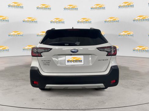 Used 2023 Subaru Outback Limited image 4