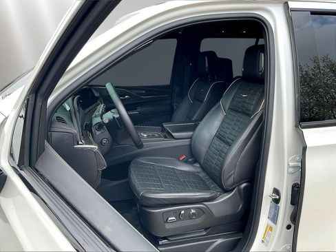 Used 2024 Cadillac Escalade Sport Platinum AWD/4WD image 21