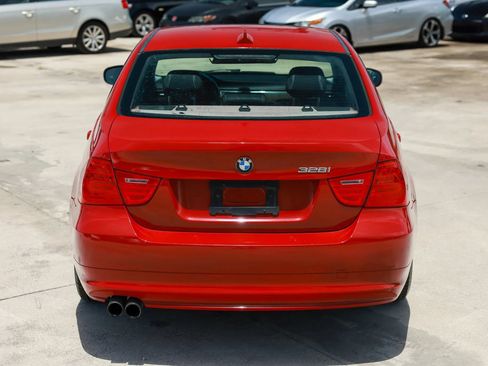 Used 2010 BMW 328i Sedan RWD image 6