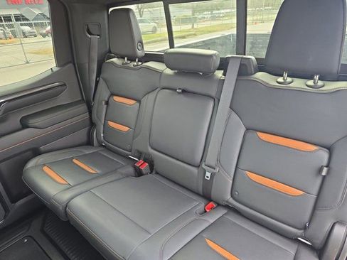 Used 2023 GMC Sierra 1500 AT4 w/ AT4 Premium Package image 13
