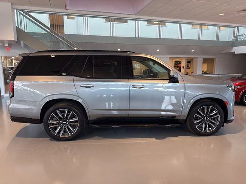 Used 2023 Cadillac Escalade Sport Platinum image 4