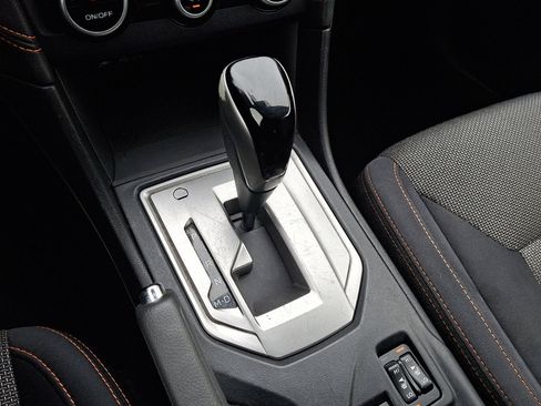 Used 2021 Subaru Crosstrek 2.0i Premium w/ Moonroof Package image 30