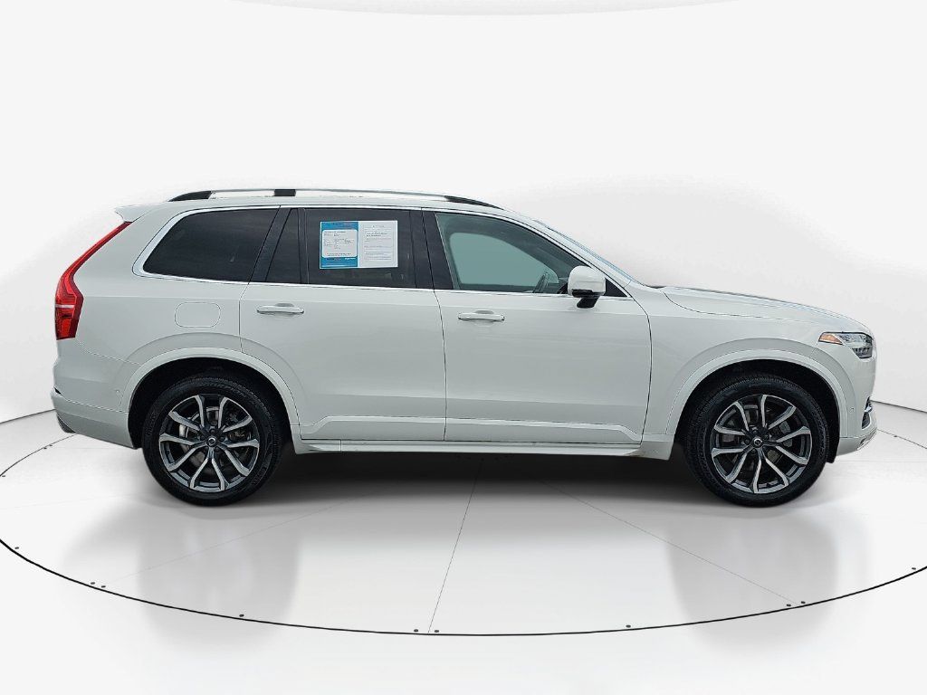 Used 2018 Volvo XC90 T6 Momentum w/ Convenience Package AWD/4WD image 5