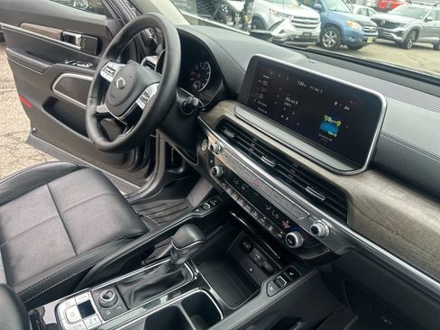 Used 2020 Kia Telluride SX image 44