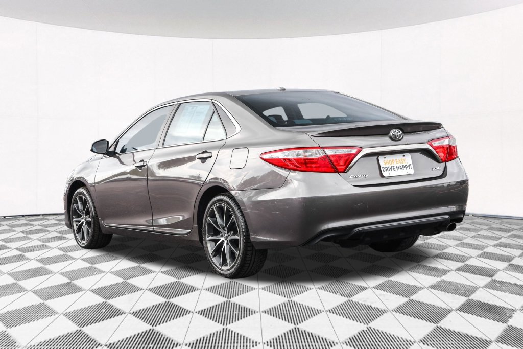 Used 2017 Toyota Camry XSE w/ Moonroof Package FWD image 15