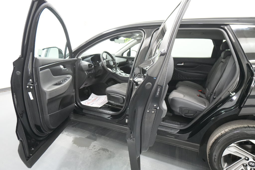 Used 2023 Hyundai Santa Fe SE AWD/4WD image 19